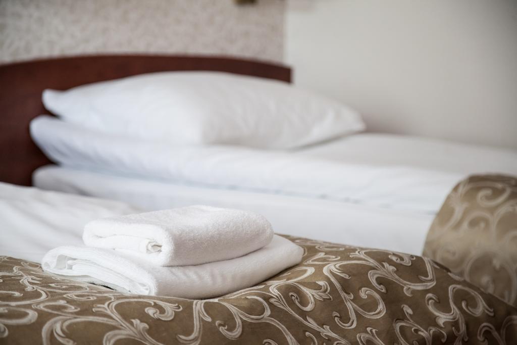 Hotel Stara Gorzelnia Licheń Szoba fotó