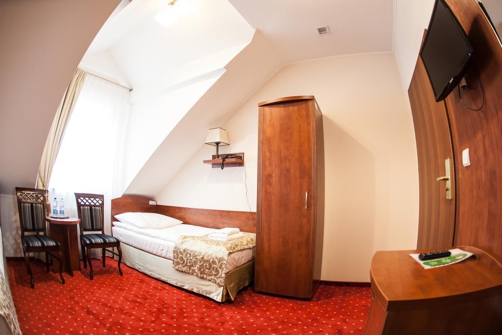 Hotel Stara Gorzelnia Licheń Szoba fotó