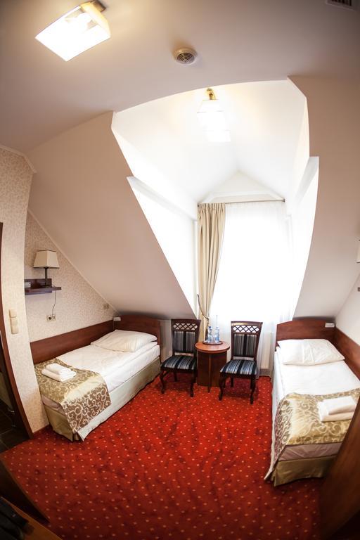 Hotel Stara Gorzelnia Licheń Szoba fotó