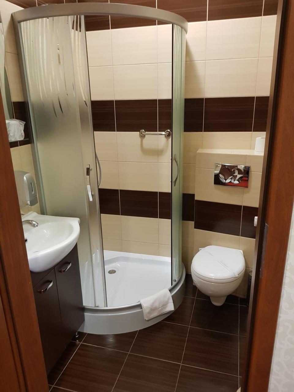 Hotel Stara Gorzelnia Licheń Kültér fotó